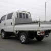 Kia Bongo грузоподъемность 1 тонна, 6 пассажирских мест.